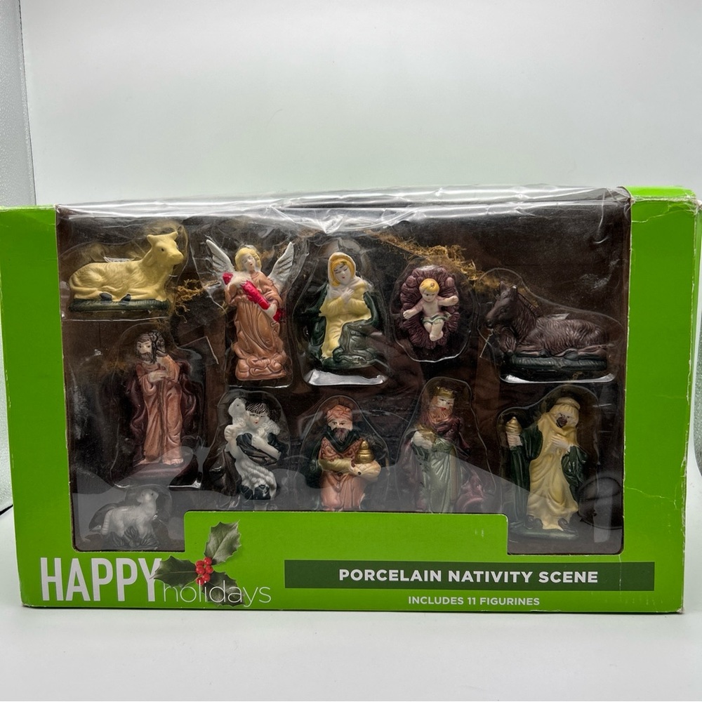 11 pc Porcelain Nativity Scene w/ Manger Christmas Jesus,Mary,Joseph, 3-wisemen